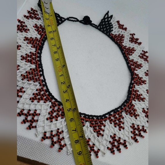 Handcrafted seed bead necklace - Picture 7 of 7